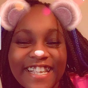 Meet your Posher, Calisa